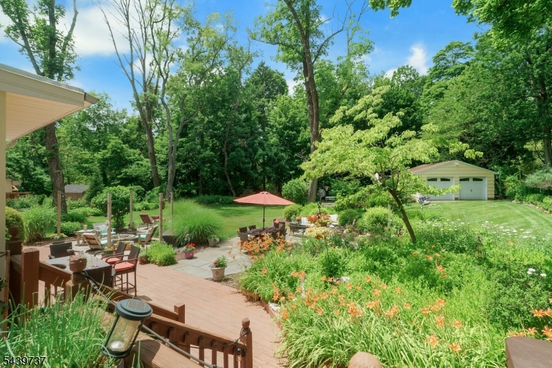 52 Stockton Road Summit, NJ 07901 - Photo 30 of 36