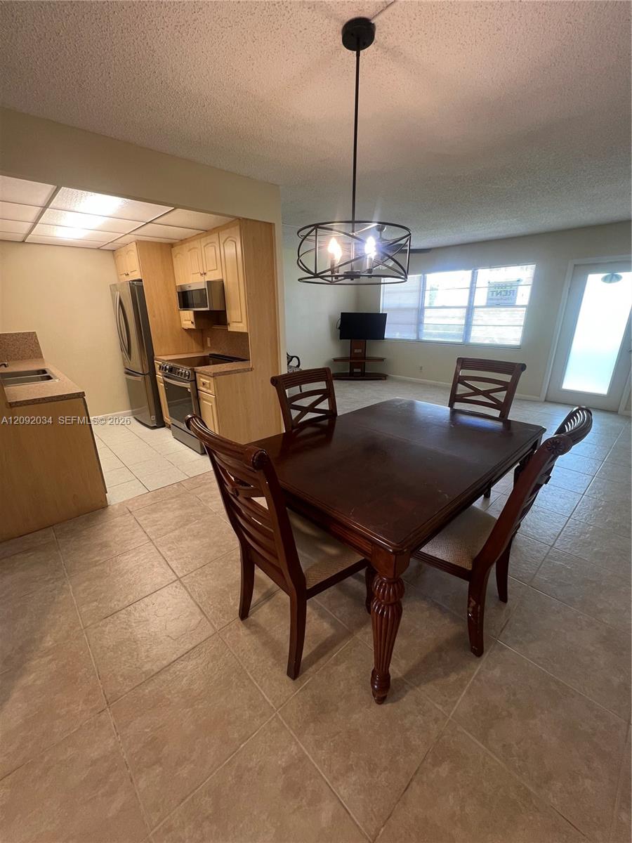 1087 Cornwall East, Unit 1087 Boca Raton, FL 33434 - Photo 5 of 18 Gallery Image 5