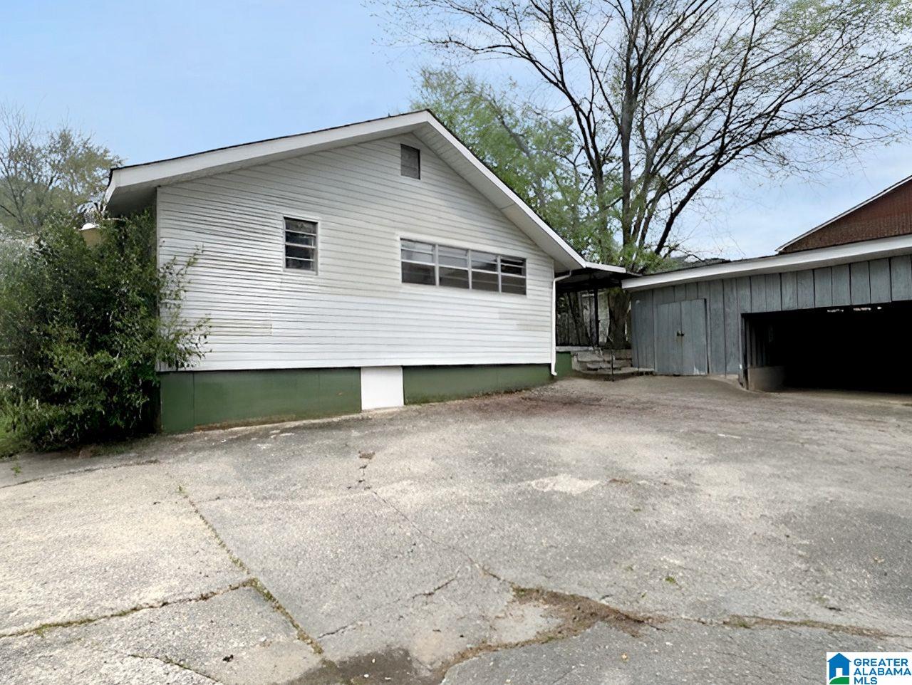 104 Church Street Warrior, AL 35180 - Photo 4 of 15