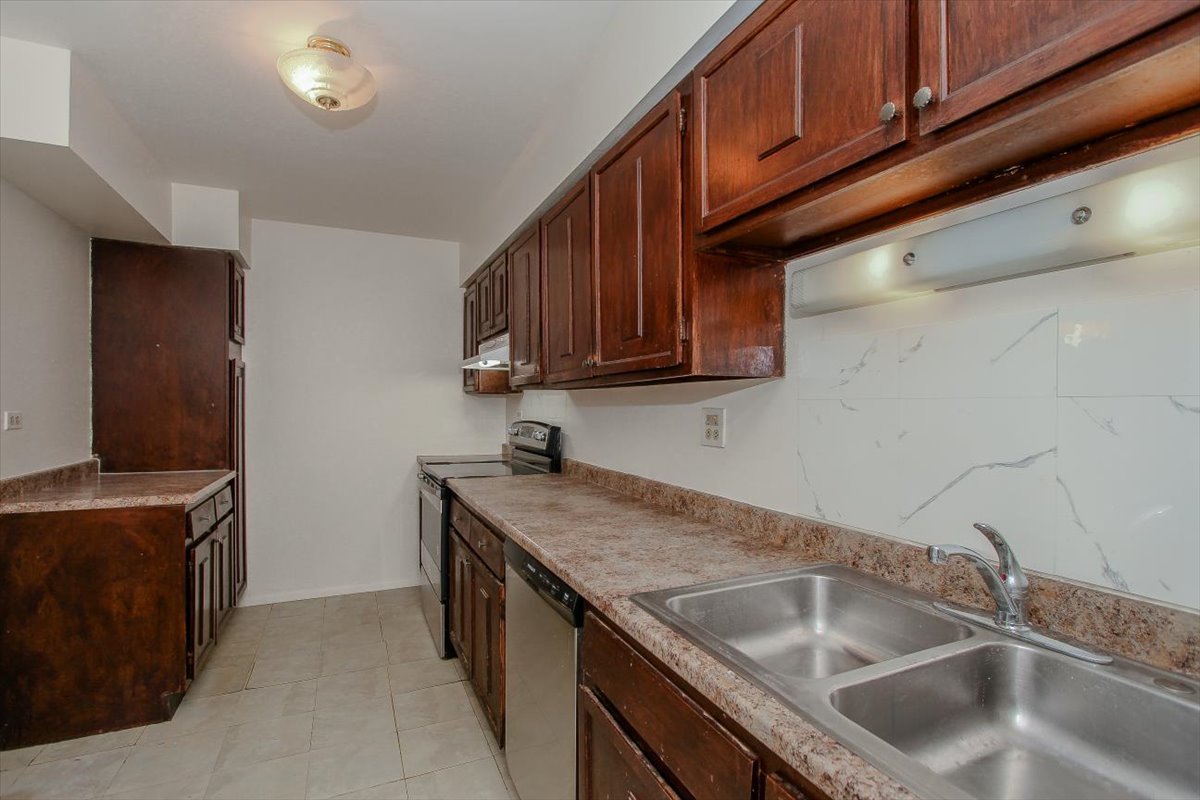 834 East Old Willow Road, Unit 209 Prospect Heights, IL 60070 - Photo 7 of 22