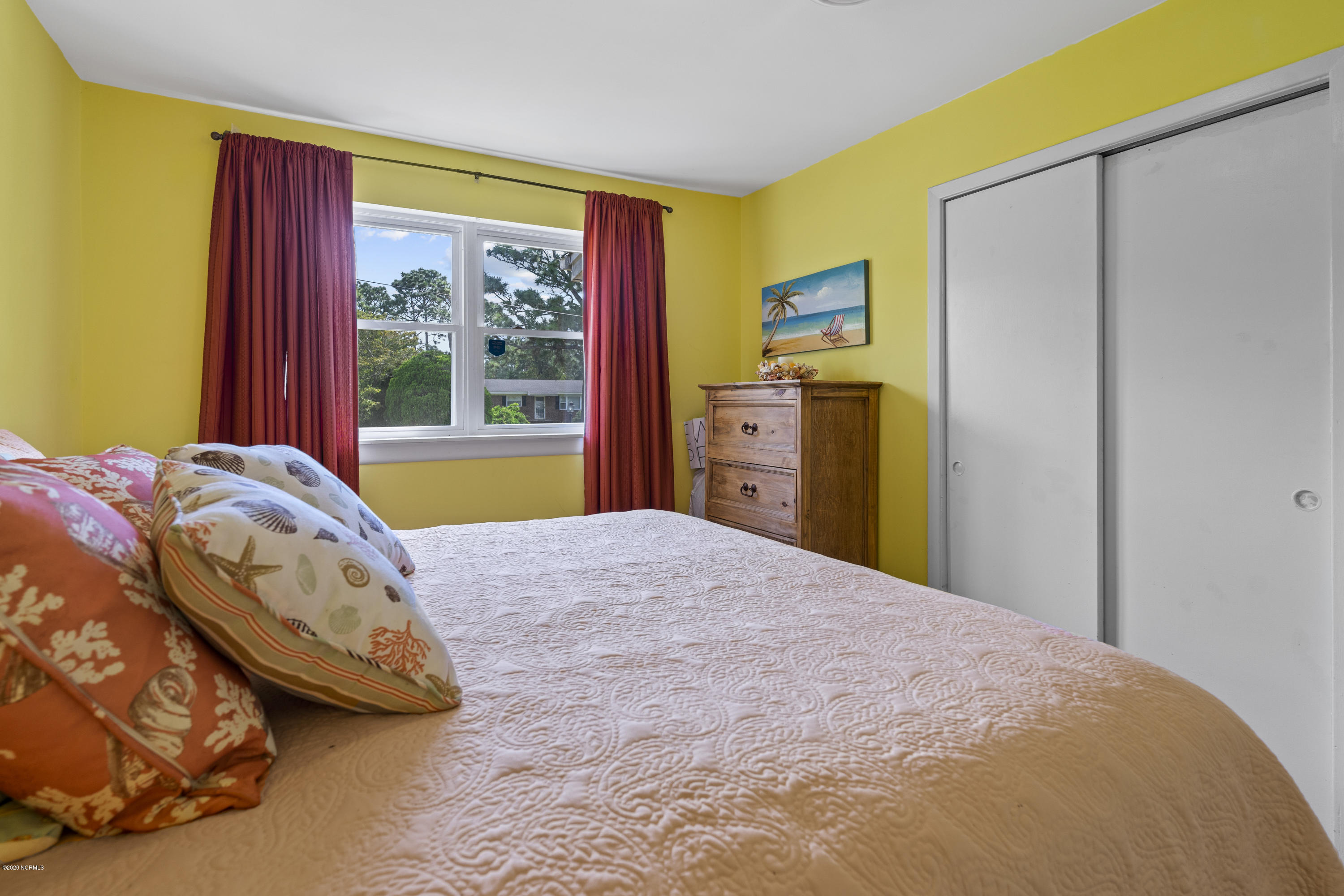 214 2 Chopt Road Wilmington, NC 28405 - Photo 11 of 20 1st Bedroom