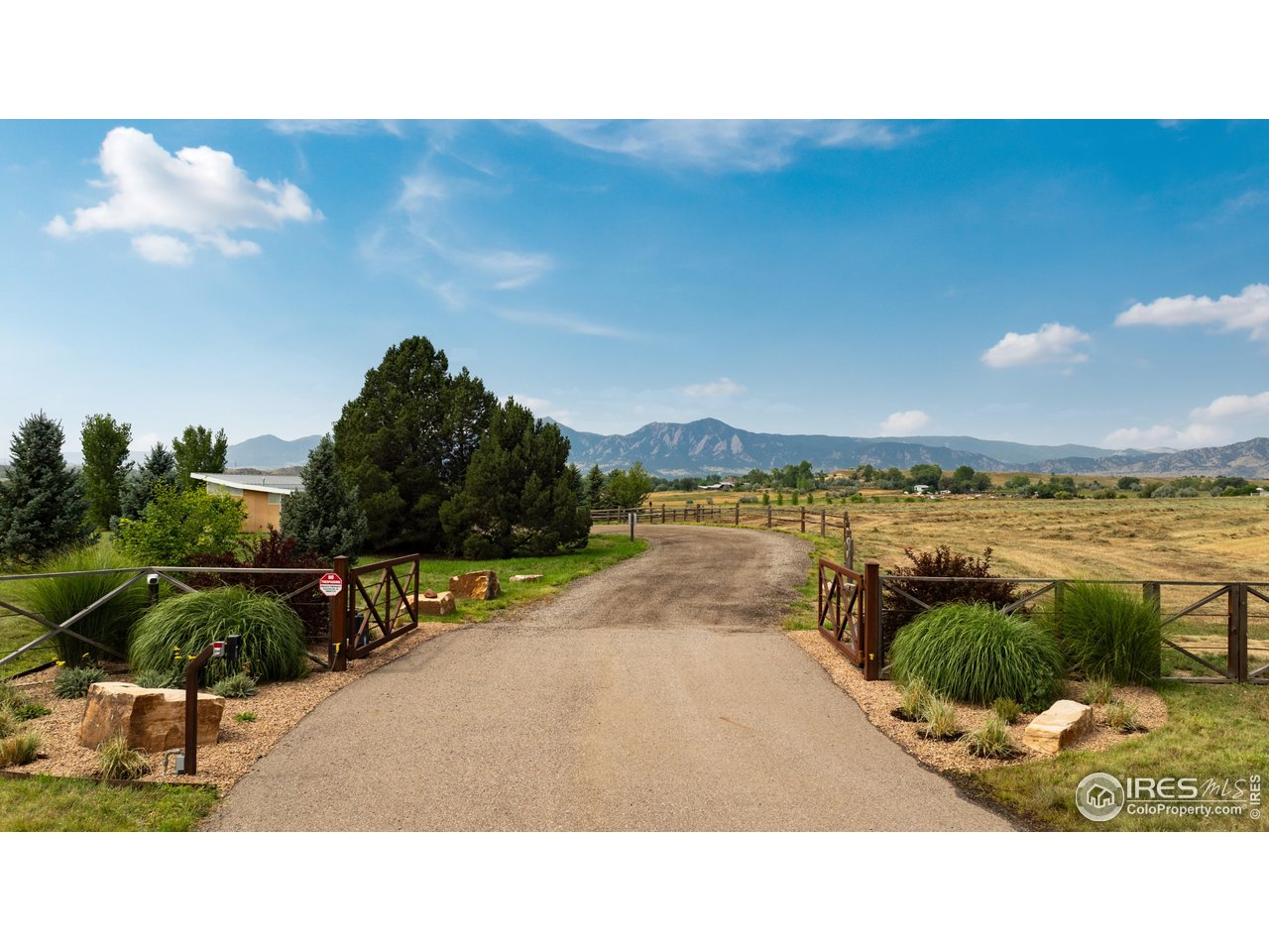 6686 Jay Road Boulder, CO 80301 - Photo 3 of 42