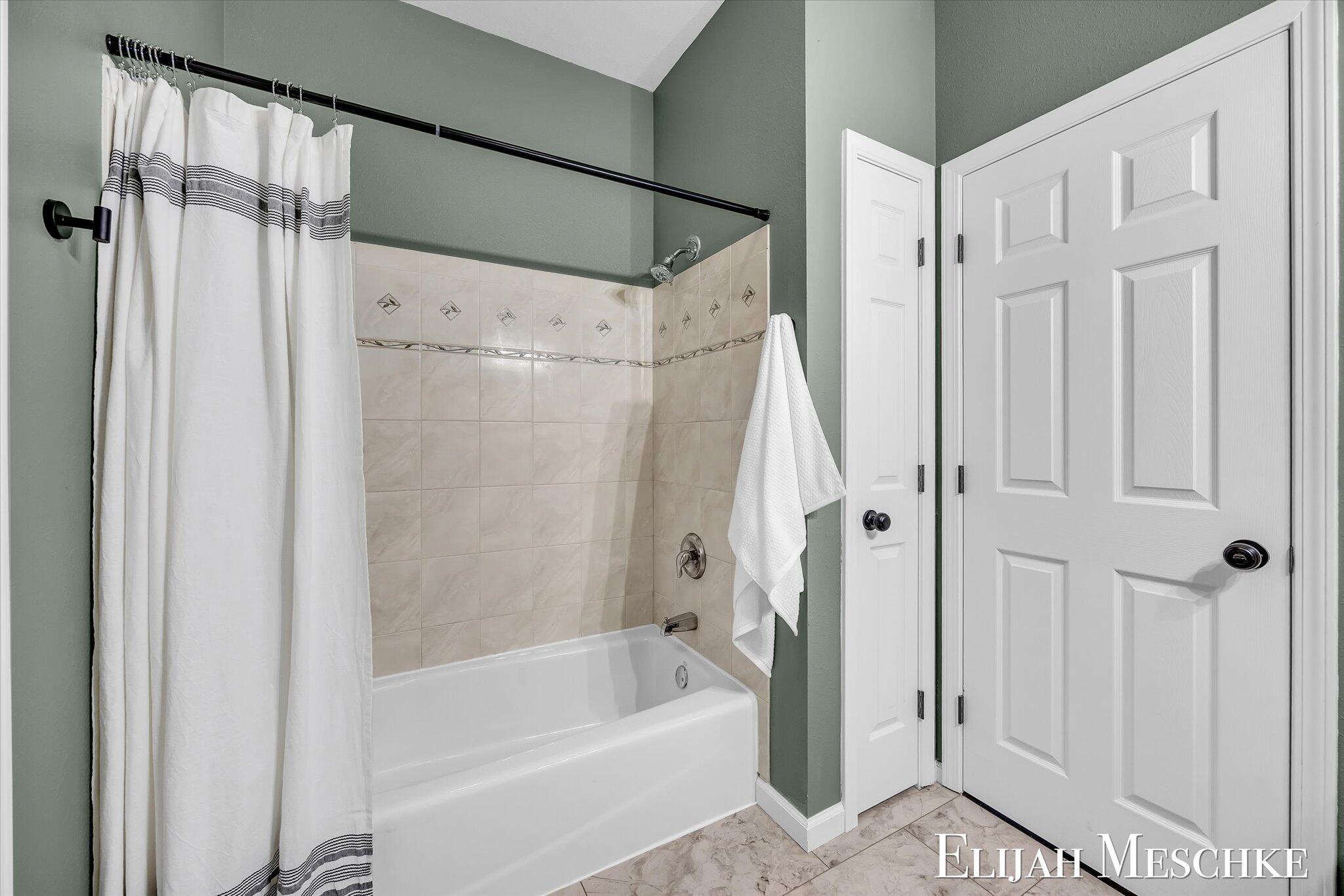 5630 Copper Sands Run Fruitport, MI 49415 - Photo 30 of 45 29-K1J19517