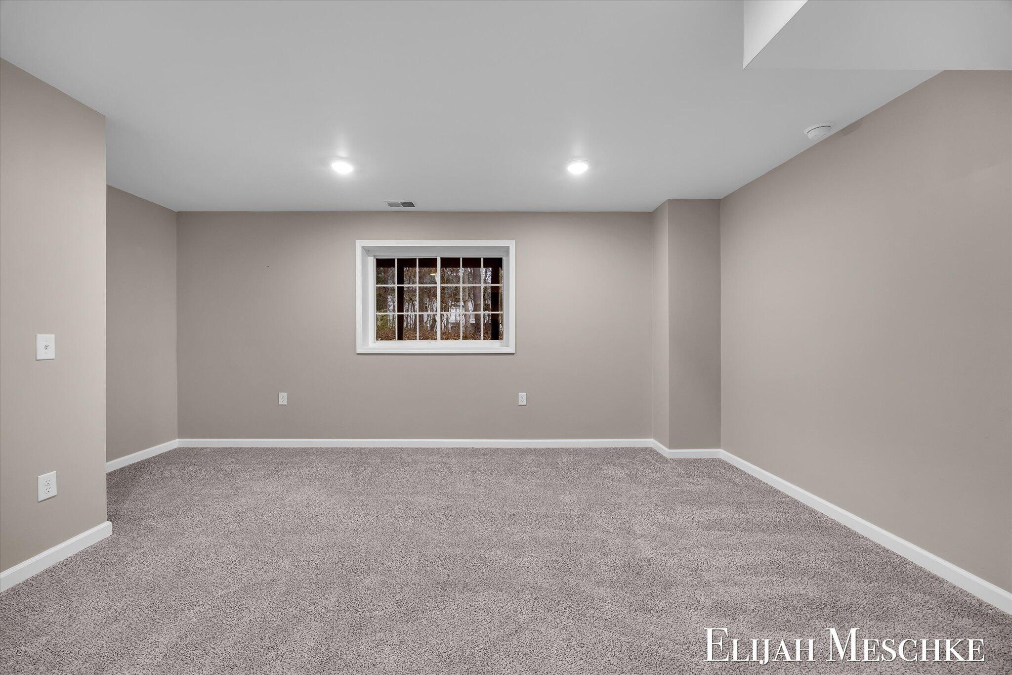 5630 Copper Sands Run Fruitport, MI 49415 - Photo 33 of 45 33-K1J19577