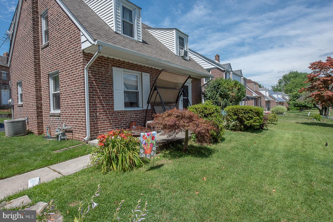 709 Braxton Road Ridley Park, PA 19078 - Photo 4 of 36 Gallery Image 4