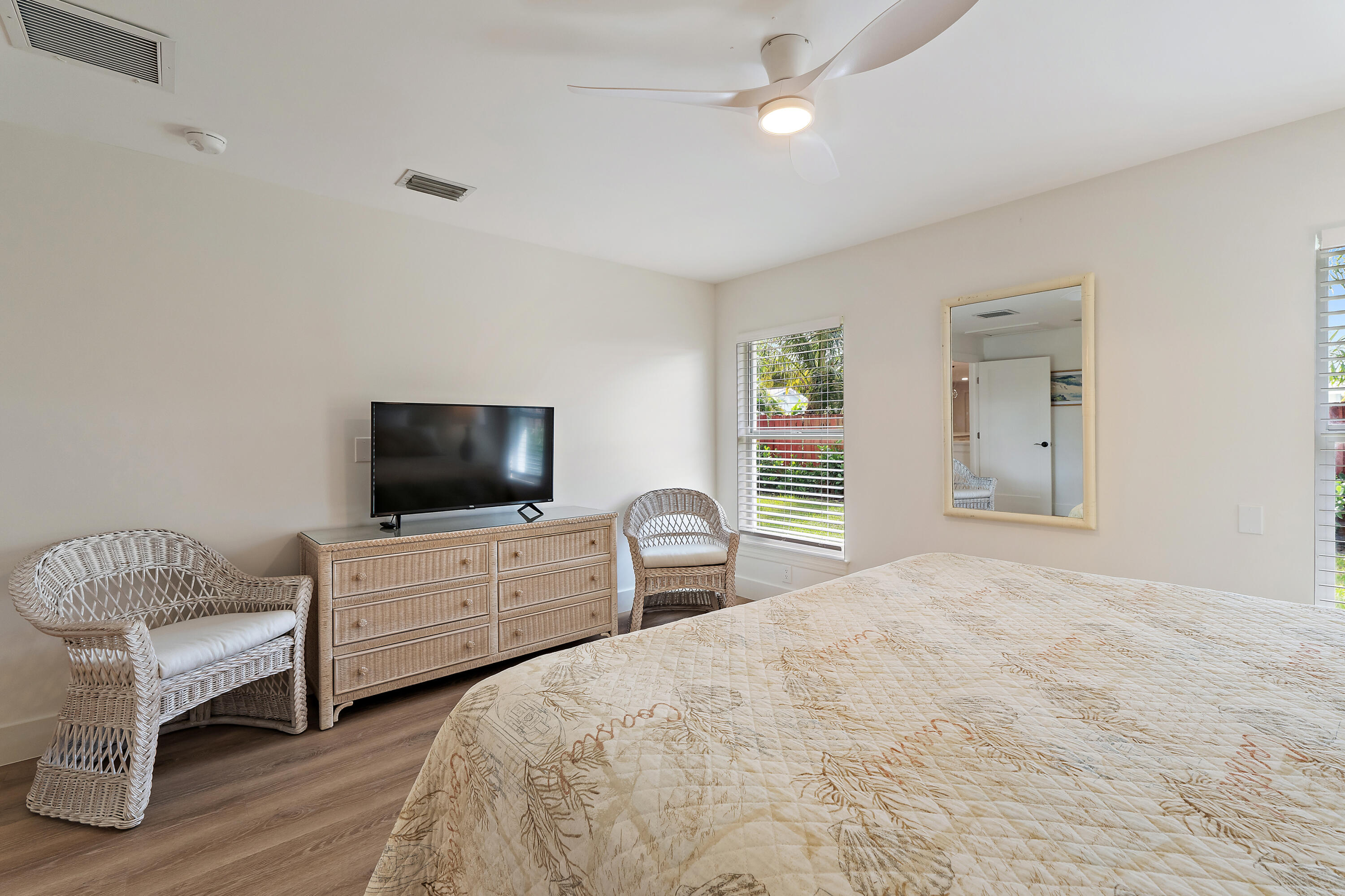 368 Church Road Tequesta, FL 33469 - Photo 30 of 50 Primary bedroom