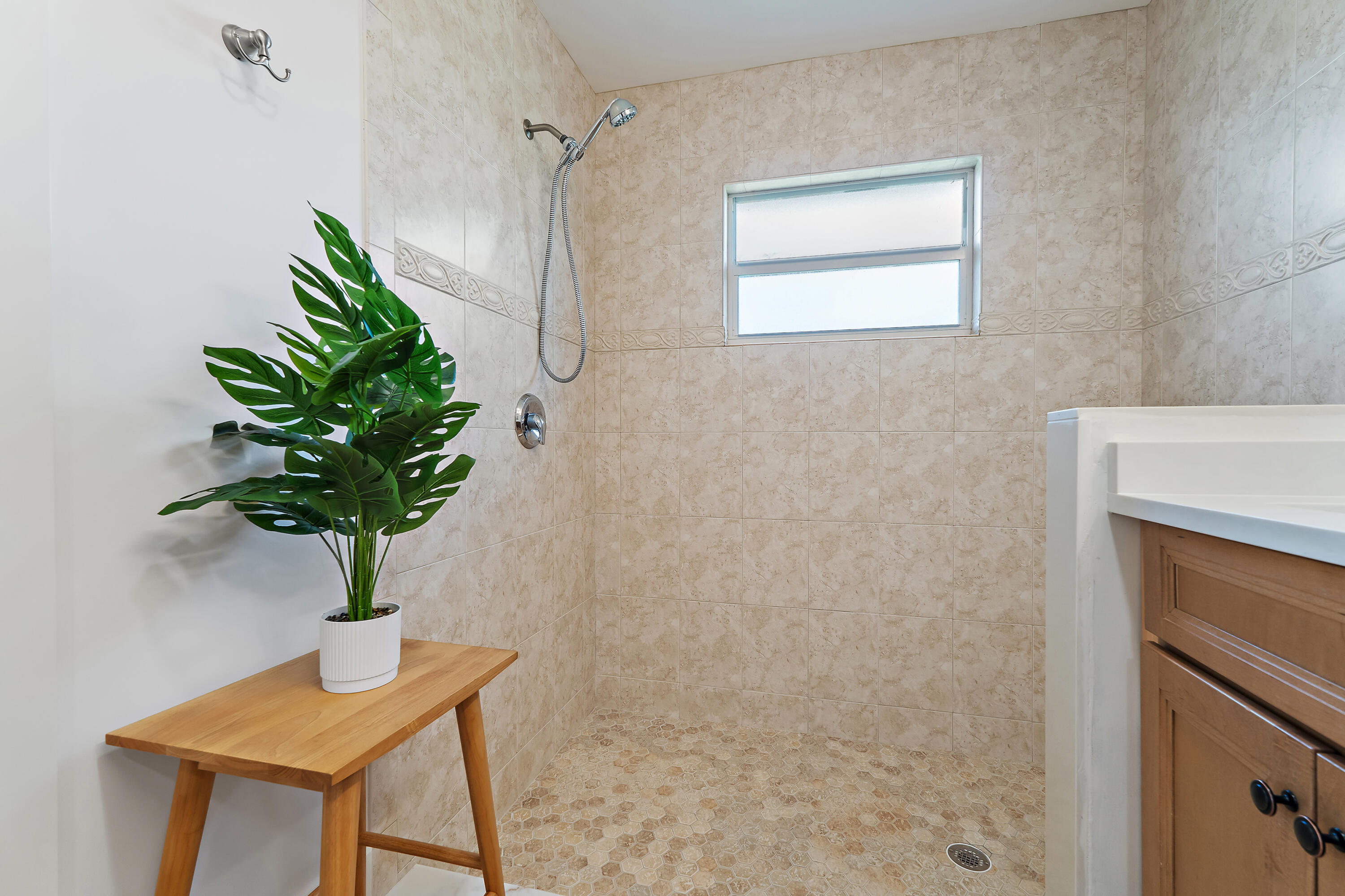 368 Church Road Tequesta, FL 33469 - Photo 36 of 50 Primary Bath