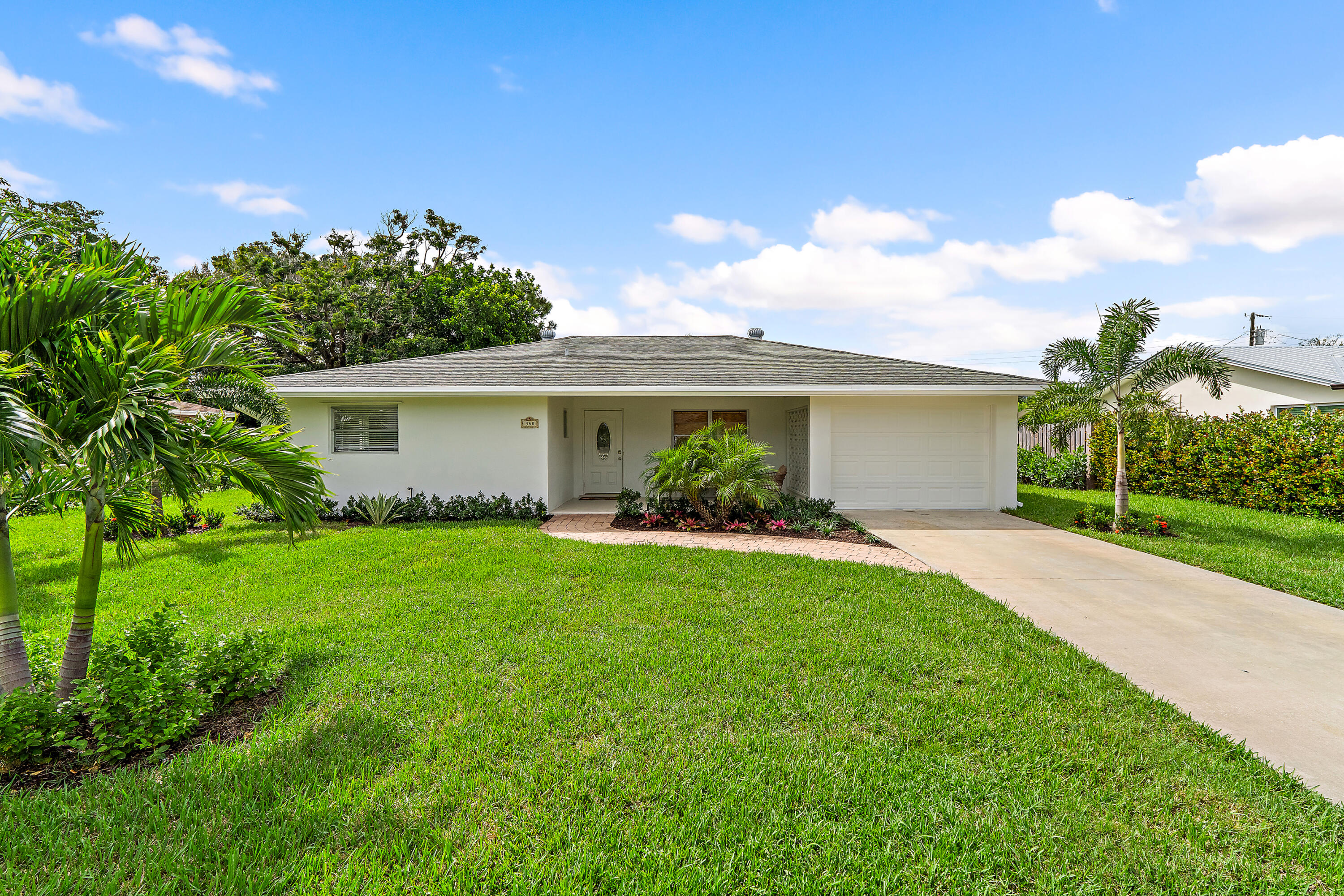 368 Church Road Tequesta, FL 33469 - Photo 4 of 50 003-368ChurchRd-Jupiter-FULL