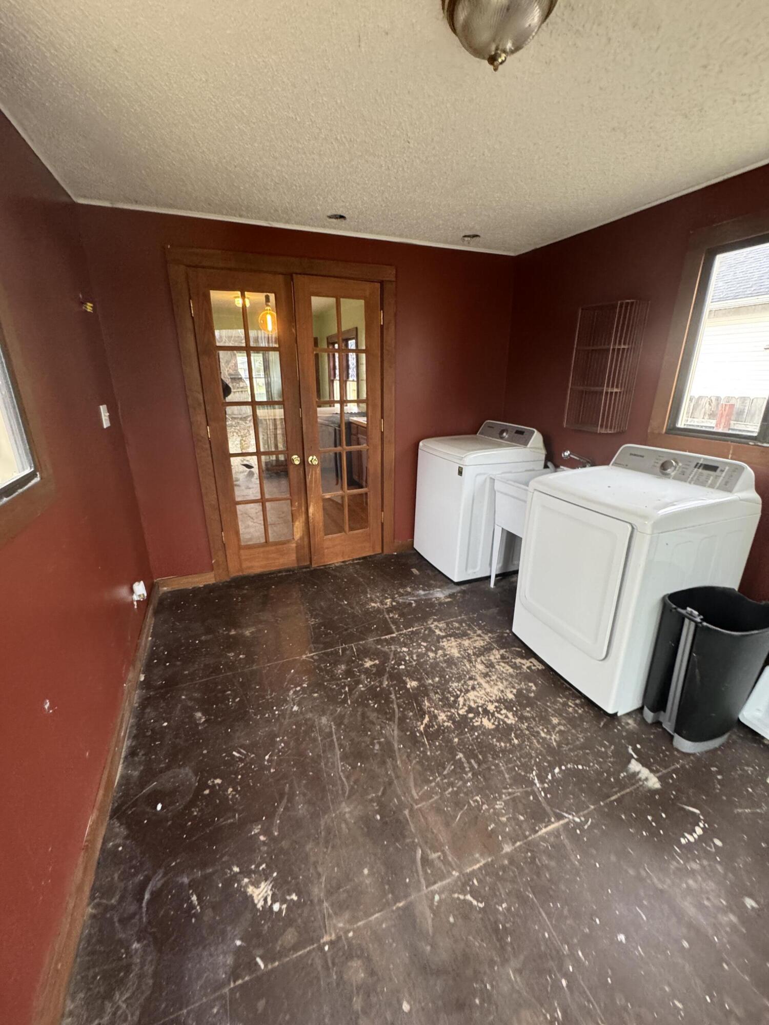 974 North Prospect Road Ypsilanti, MI 48198 - Photo 22 of 24 20251124_203405503_iOS