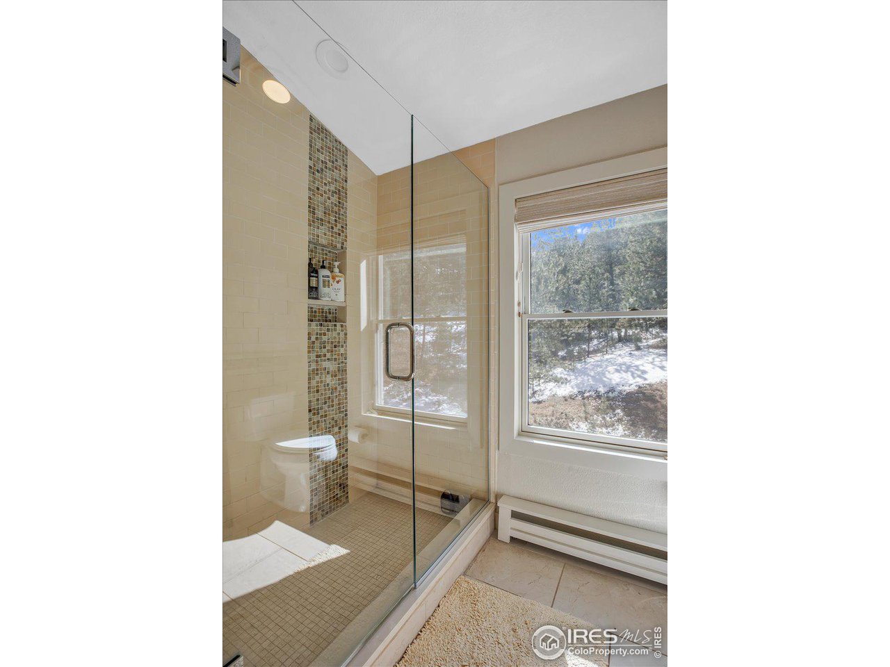 745 Sugarloaf Road Boulder, CO 80302 - Photo 26 of 37 Upper level full bath
