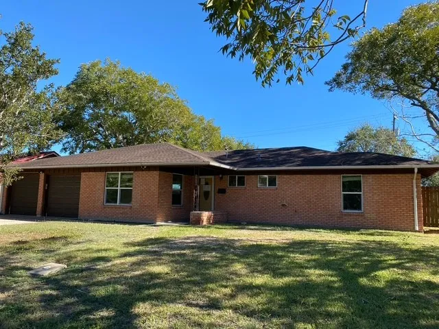 $205,000 | 2202 Larry Drive, Port Lavaca, TX 77979