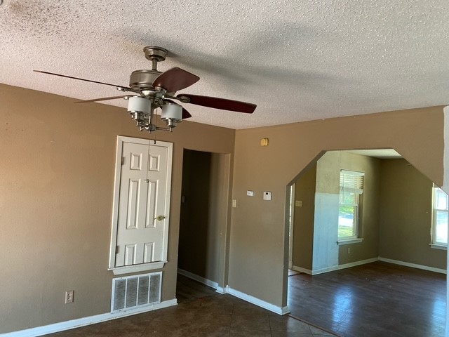 2202 Larry Drive Port Lavaca, TX 77979 - Photo 5 of 28