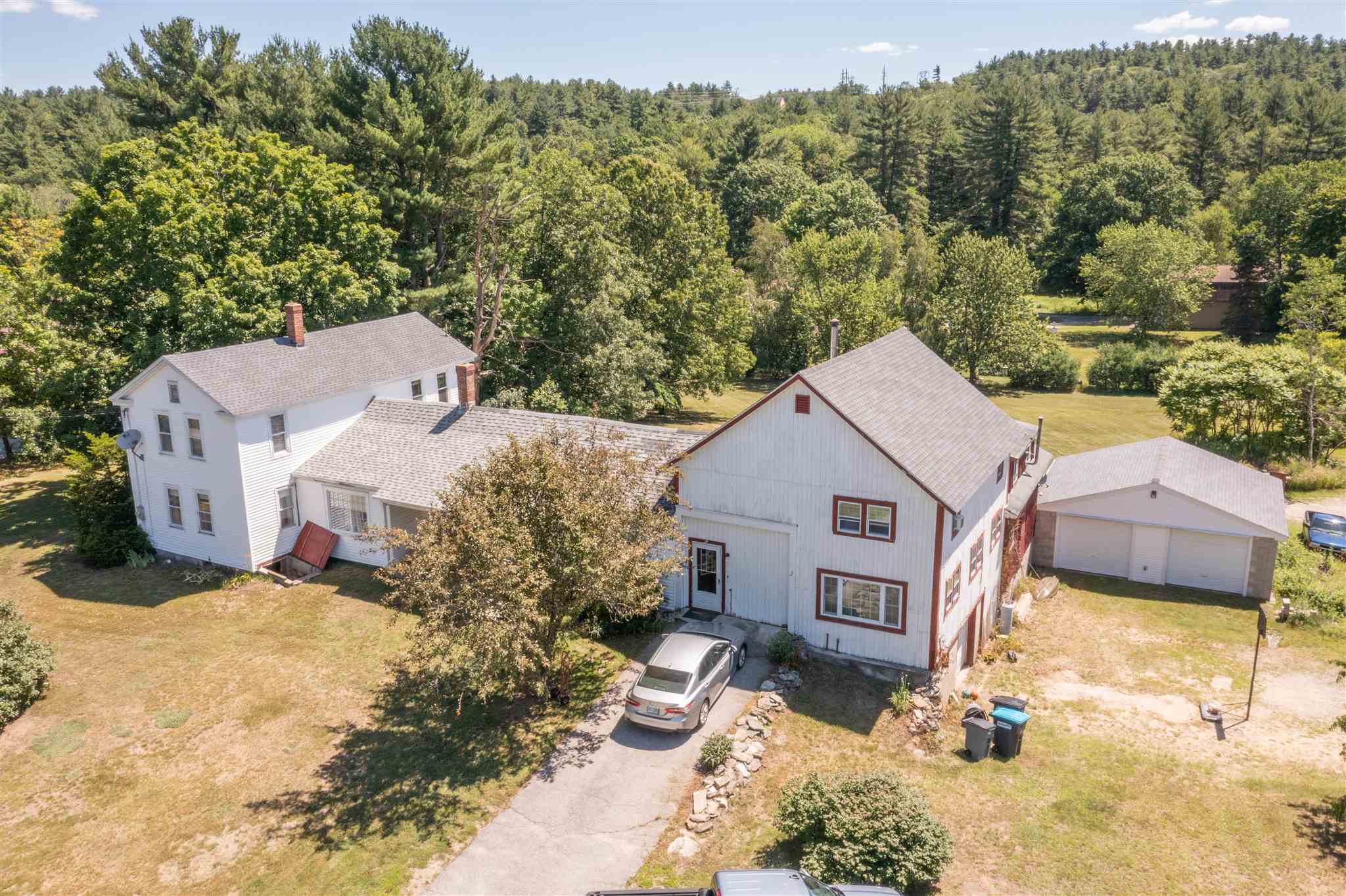 1292 Mammoth Road Pelham, NH 03076 - Photo 2 of 39