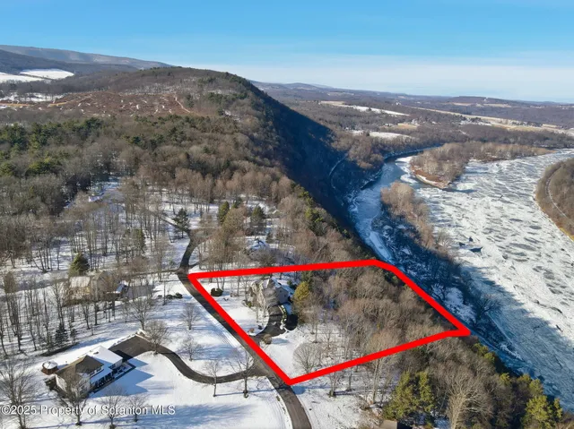 $499,000 | 338 Forest Drive, Tunkhannock, PA 18657