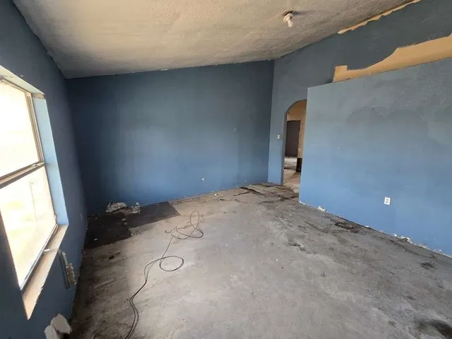 $98,999 | 1524 Wolsey Drive, Clint, TX 79836