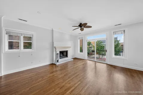 4711 North Malden Street, Unit 2S, Chicago, IL 60640