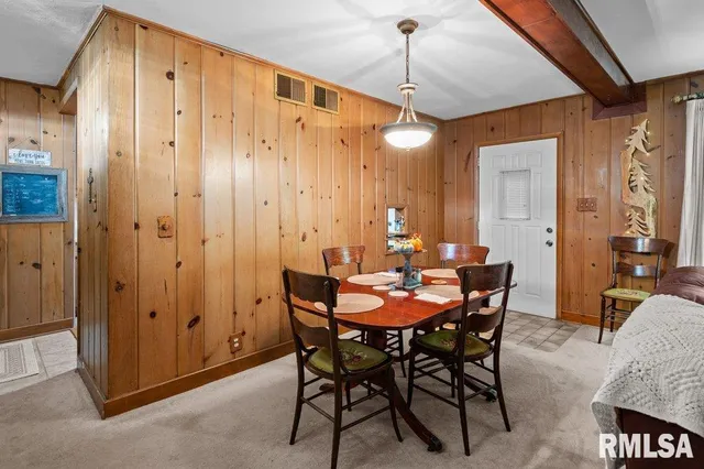 $323,000 | 9821 Highway 150, Coal Valley, IL 61240