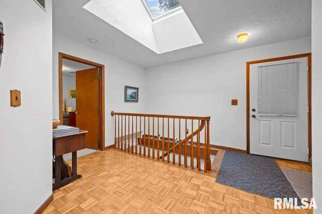 $323,000 | 9821 Highway 150, Coal Valley, IL 61240