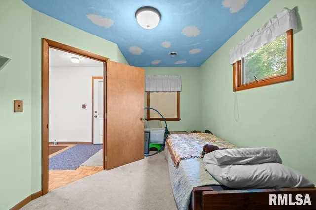 $323,000 | 9821 Highway 150, Coal Valley, IL 61240