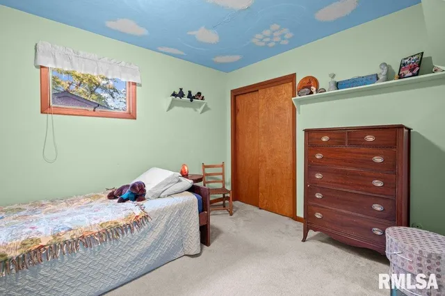 $323,000 | 9821 Highway 150, Coal Valley, IL 61240