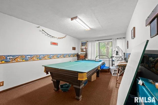 $323,000 | 9821 Highway 150, Coal Valley, IL 61240