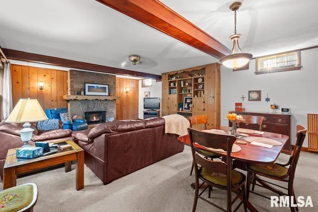 $323,000 | 9821 Highway 150, Coal Valley, IL 61240