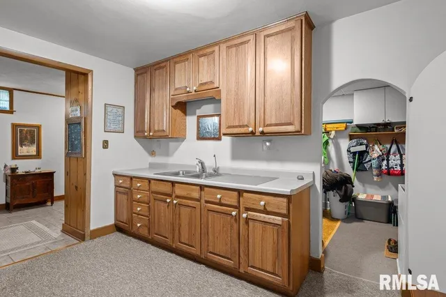 $323,000 | 9821 Highway 150, Coal Valley, IL 61240