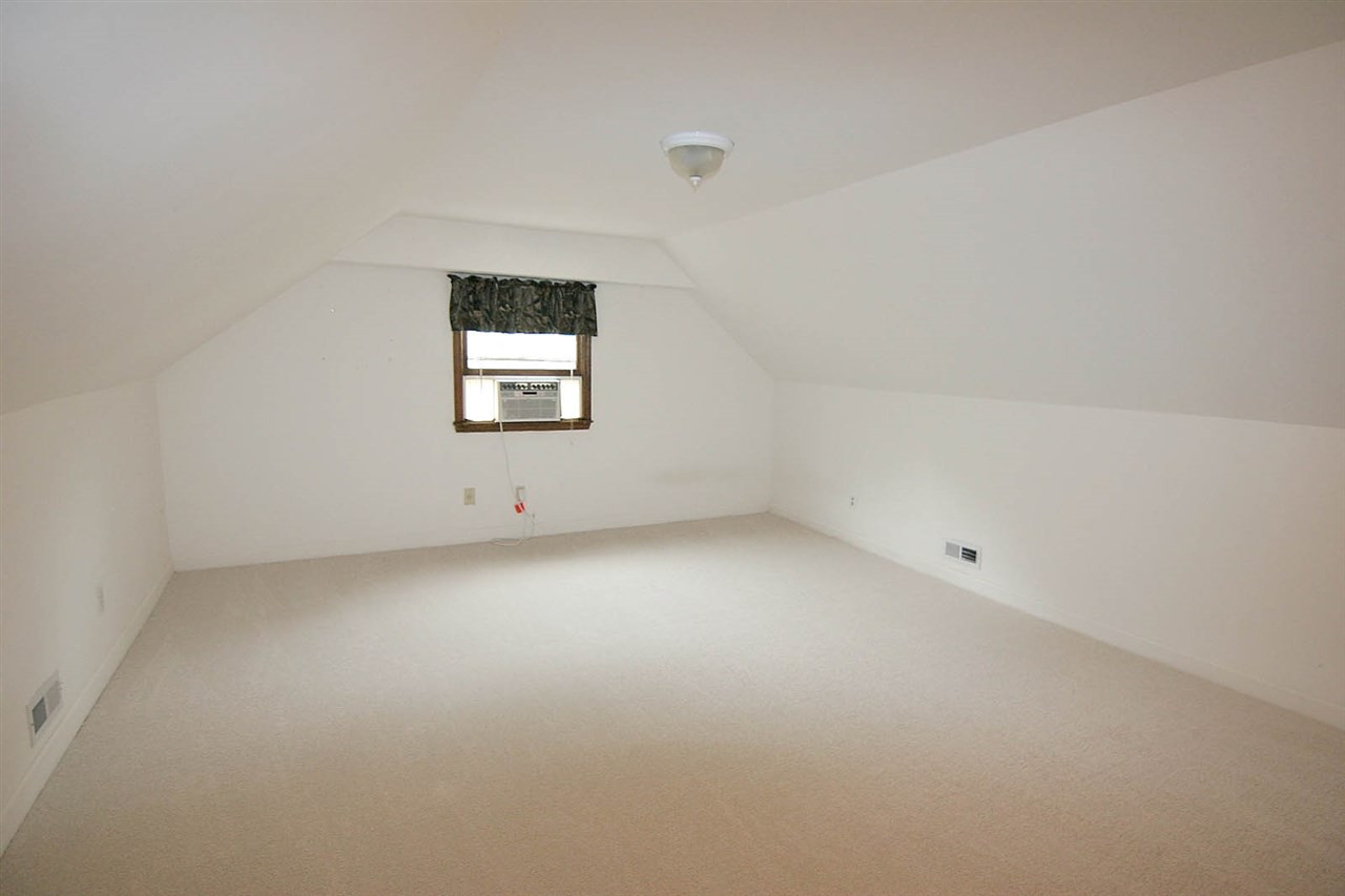 6117 Iris Drive Raleigh, NC 27612 - Photo 20 of 25 3rd Fl. Bonus Room