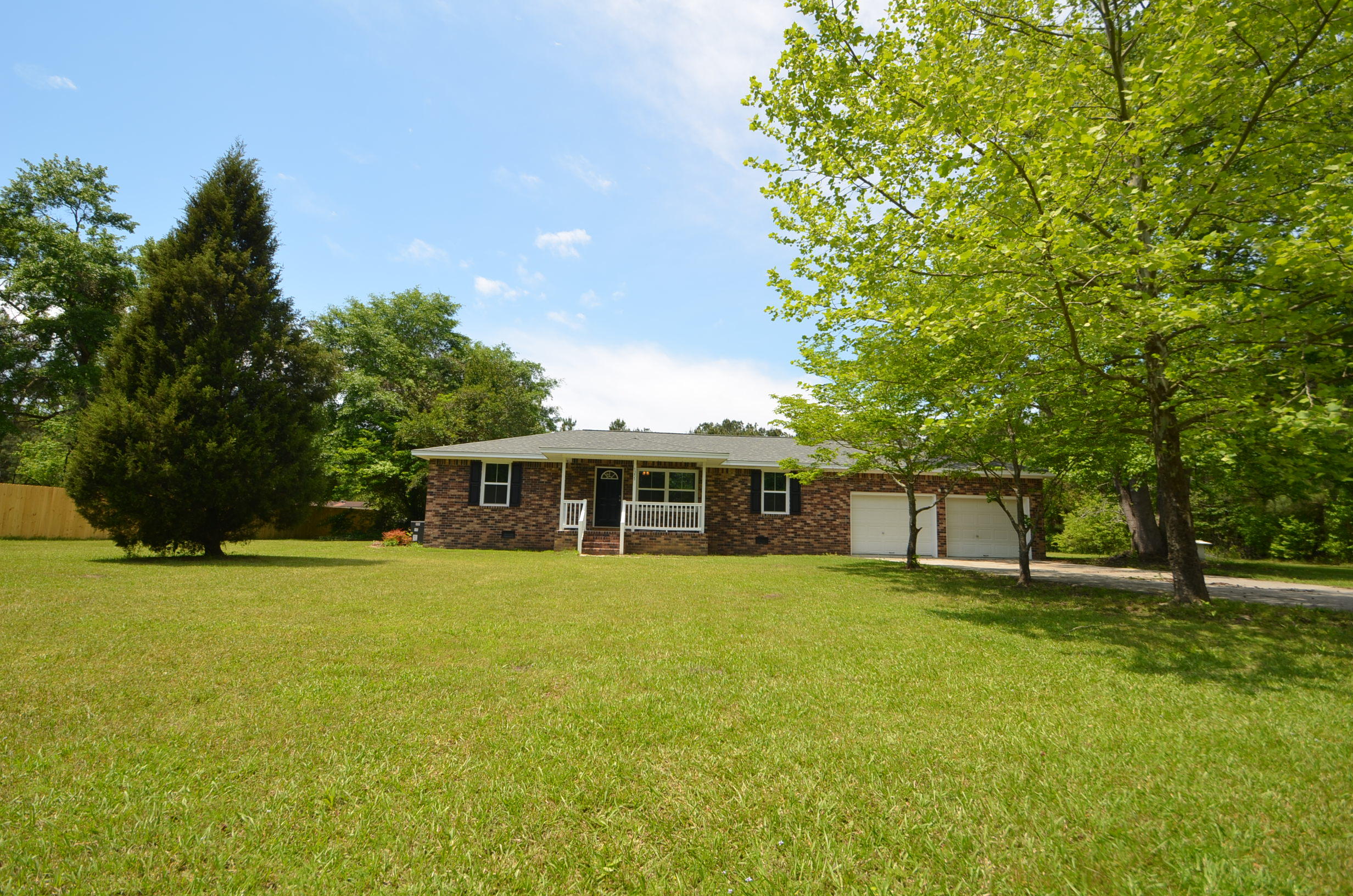 1255 Mail Rte Road Bonneau, SC 29431 - Photo 1 of 13 DSC_0511