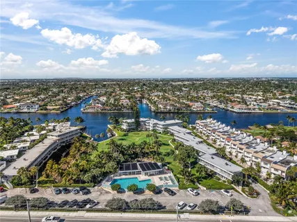 $459,999 | 1221 Hillsboro Mile, Unit 39B, Hillsboro Beach, FL 33062