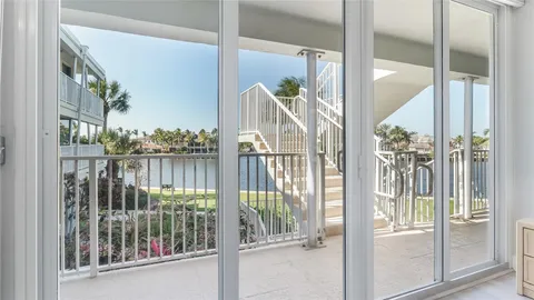 $459,999 | 1221 Hillsboro Mile, Unit 39B, Hillsboro Beach, FL 33062