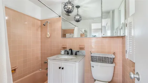 $459,999 | 1221 Hillsboro Mile, Unit 39B, Hillsboro Beach, FL 33062