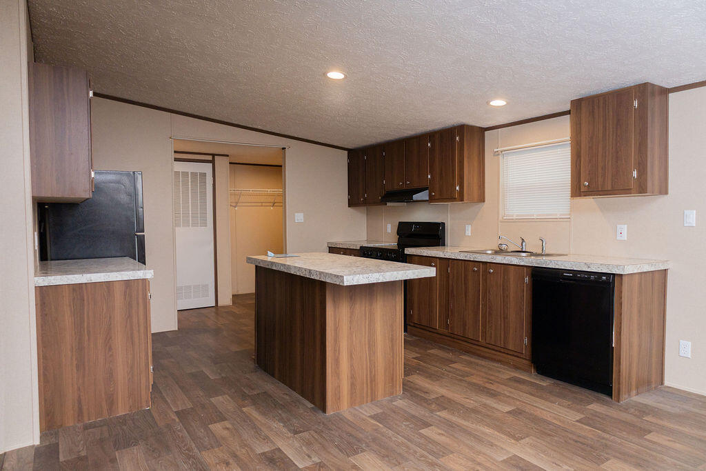 1337 Ridgeway Road LaFayette, GA 30728 - Photo 14 of 43 3E4A9695