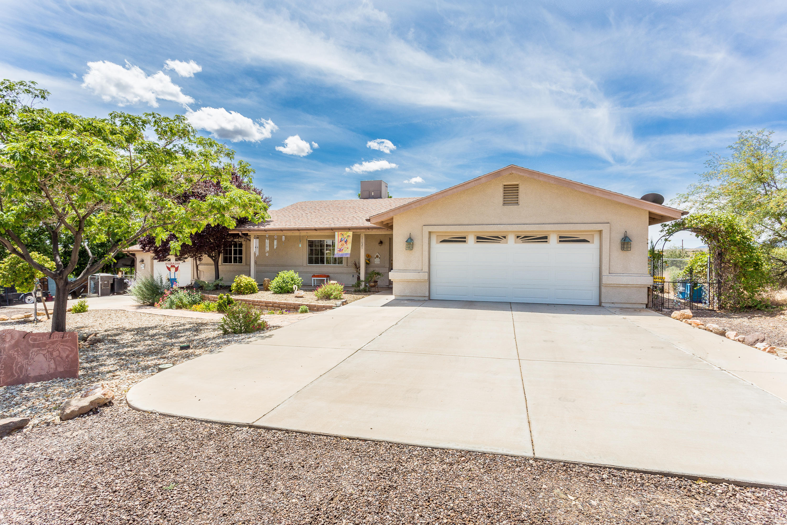 17621 East Trails End Road Mayer, AZ 86333 - Photo 1 of 27 001_Front