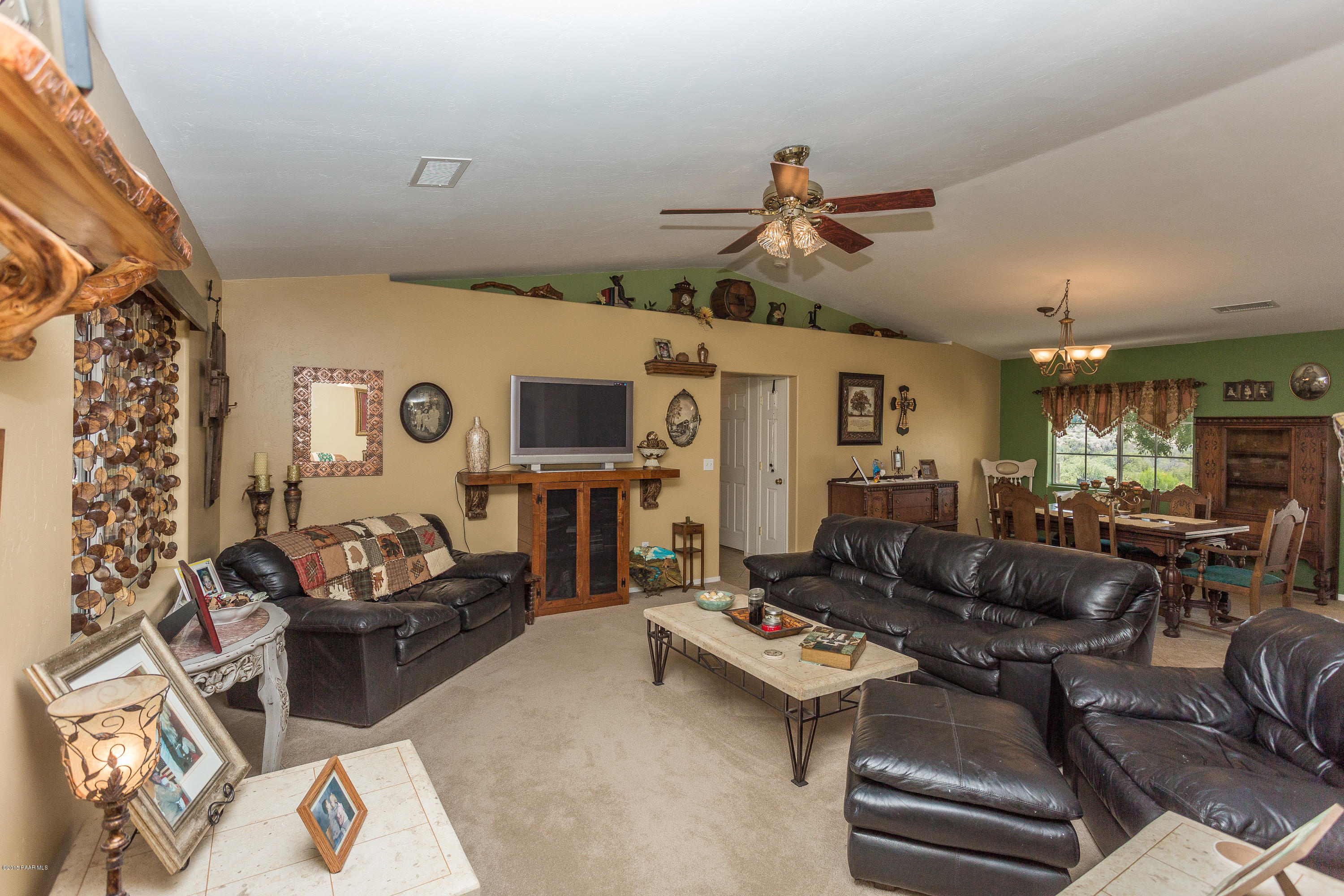17621 East Trails End Road Mayer, AZ 86333 - Photo 10 of 27 010_Living Room