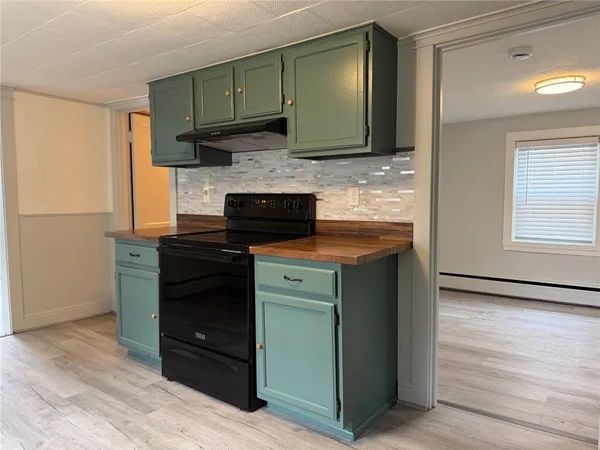 $1,950 | 144 Hopkins Hill Road, Unit A, Coventry, RI 02816