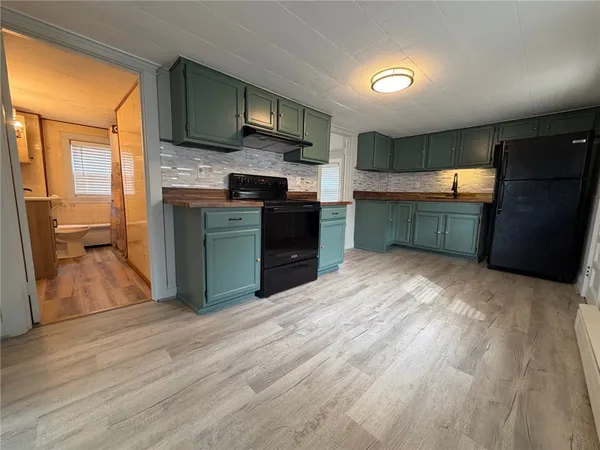 $1,950 | 144 Hopkins Hill Road, Unit A, Coventry, RI 02816