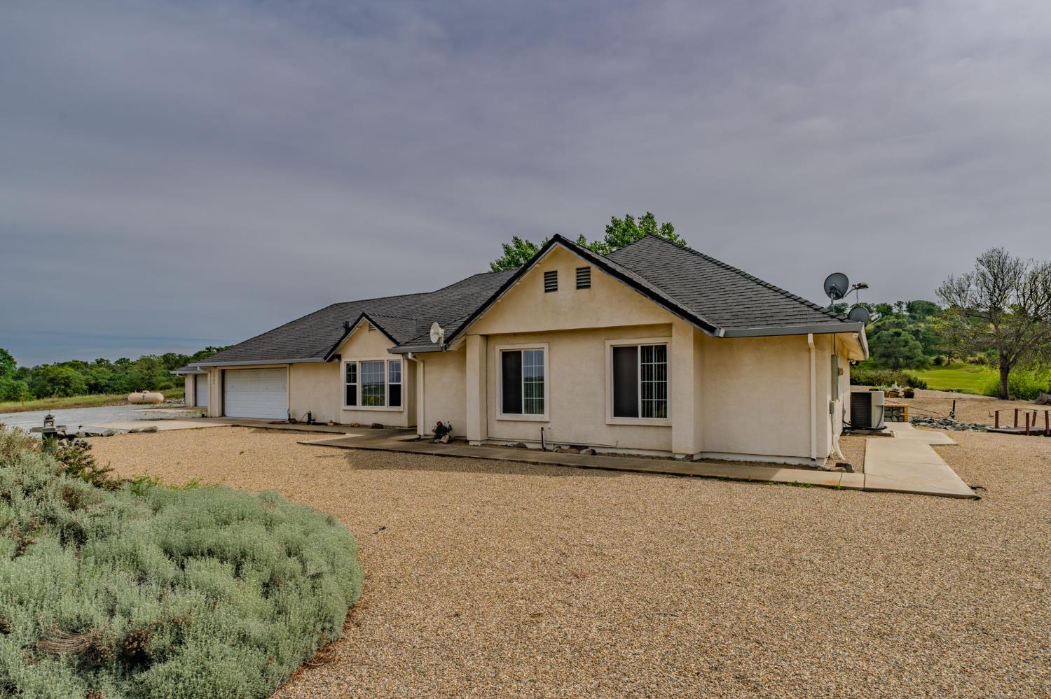 7043 South Burson Road Valley Springs, CA 95252 - Photo 17 of 99
