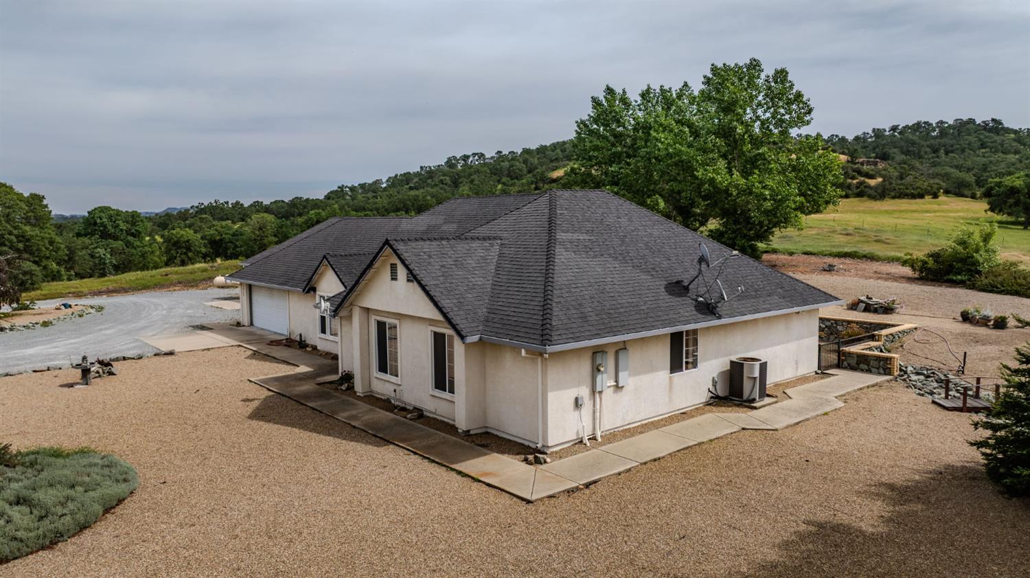 7043 South Burson Road Valley Springs, CA 95252 - Photo 3 of 99