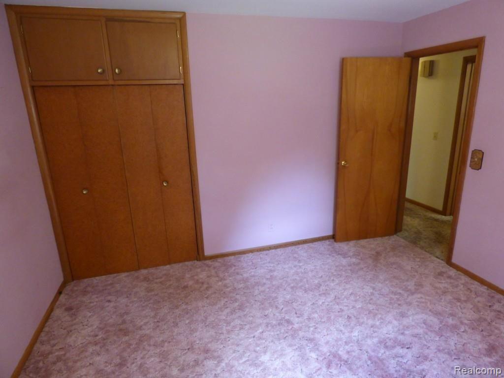 4376 Pleasant Valley Road Brighton, MI 48114 - Photo 14 of 30 Gallery Image 14