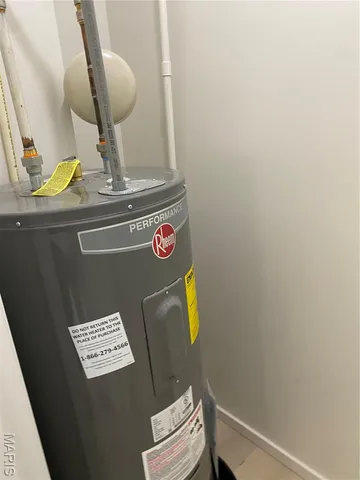 $69,900 | 2000 Meridian Avenue, Madison, IL 62060