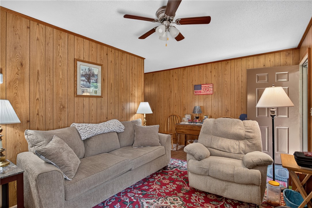 120 Coneross Knob Drive Seneca, SC 29678 - Photo 28 of 37 The In-law Suite/Apartment offers a welcoming living room with front entry.