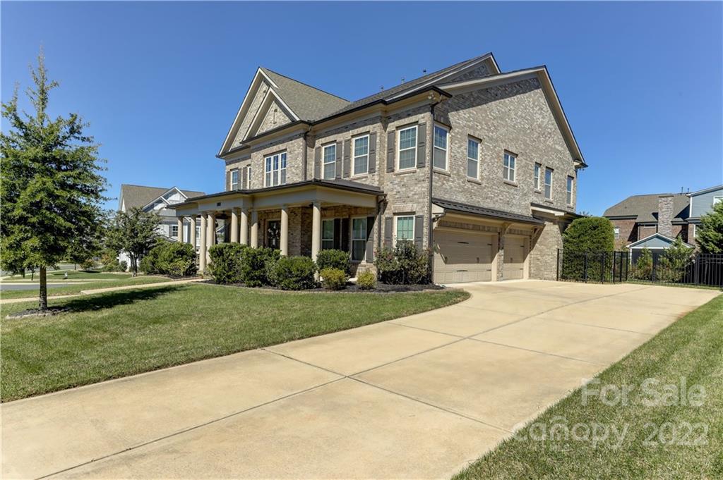 5266 Meadowcroft Way Fort Mill, SC 29708 - Photo 3 of 47