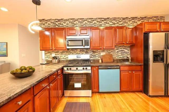 $3,100 | 35 Gleason Street, Unit 1, Boston, MA 02121