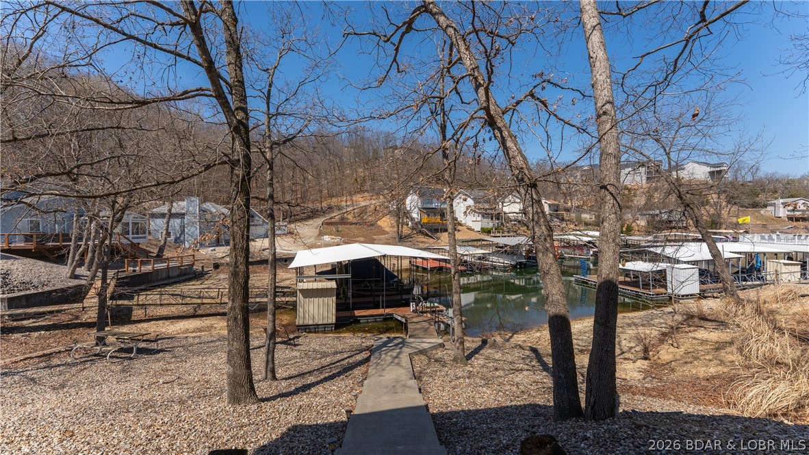 1403 Ginger Road Lake Ozark, MO 65049 - Photo 2 of 32