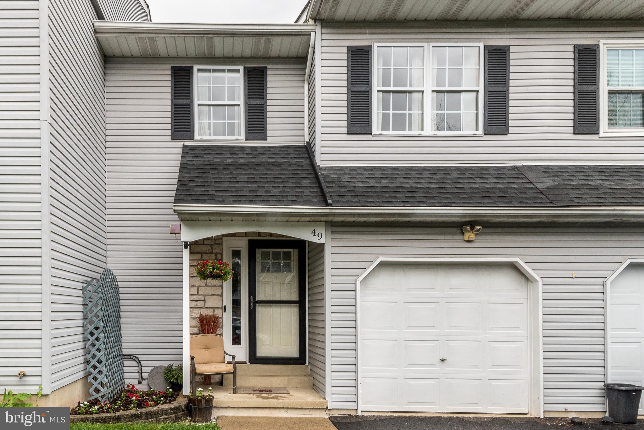 49 Deer Run Road Perkasie, PA 18944 - Photo 3 of 39 Glass Storm Door