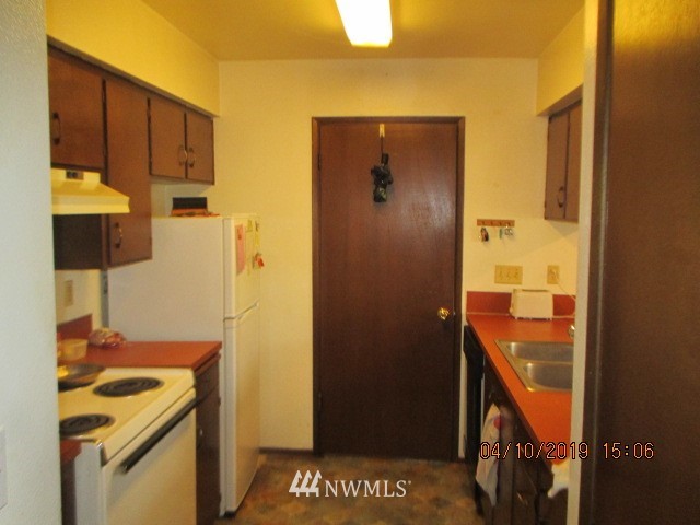 21 D Street Port Hadlock, WA 98339 - Photo 6 of 12 Gallery Image 6