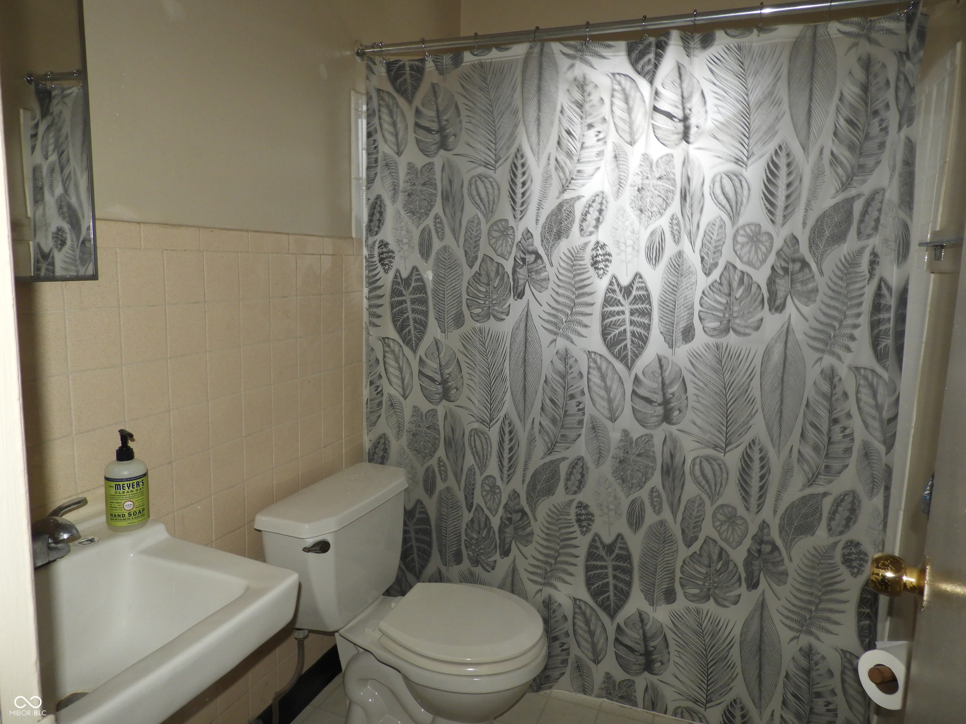 6006 Dickson Road Indianapolis, IN 46226 - Photo 9 of 58 Gallery Image 9