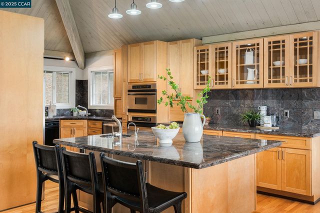 $1,095,000 | 1 Harris Hill Drive, Novato, CA 94947