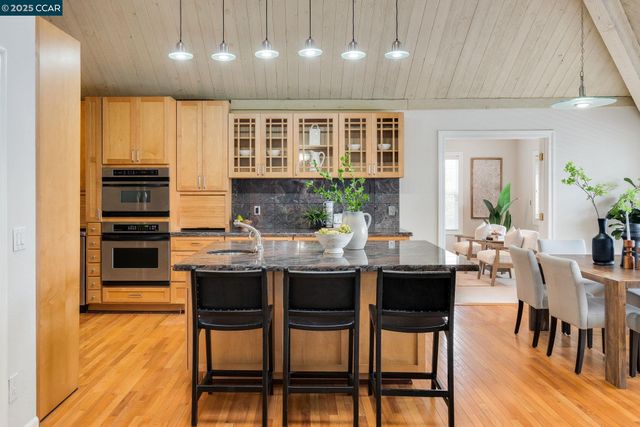 $1,095,000 | 1 Harris Hill Drive, Novato, CA 94947